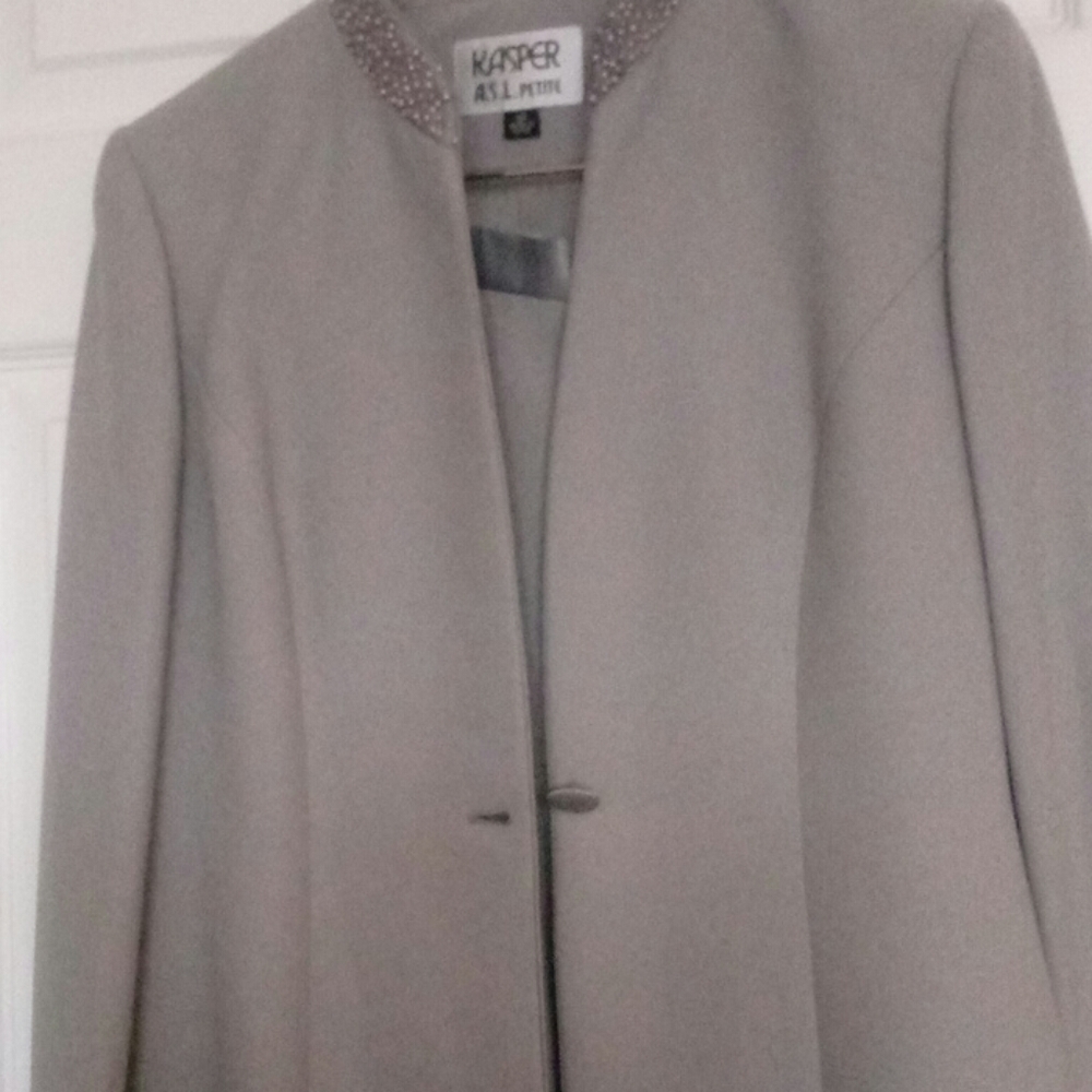 Dressy Gray suit. Size 8 petite